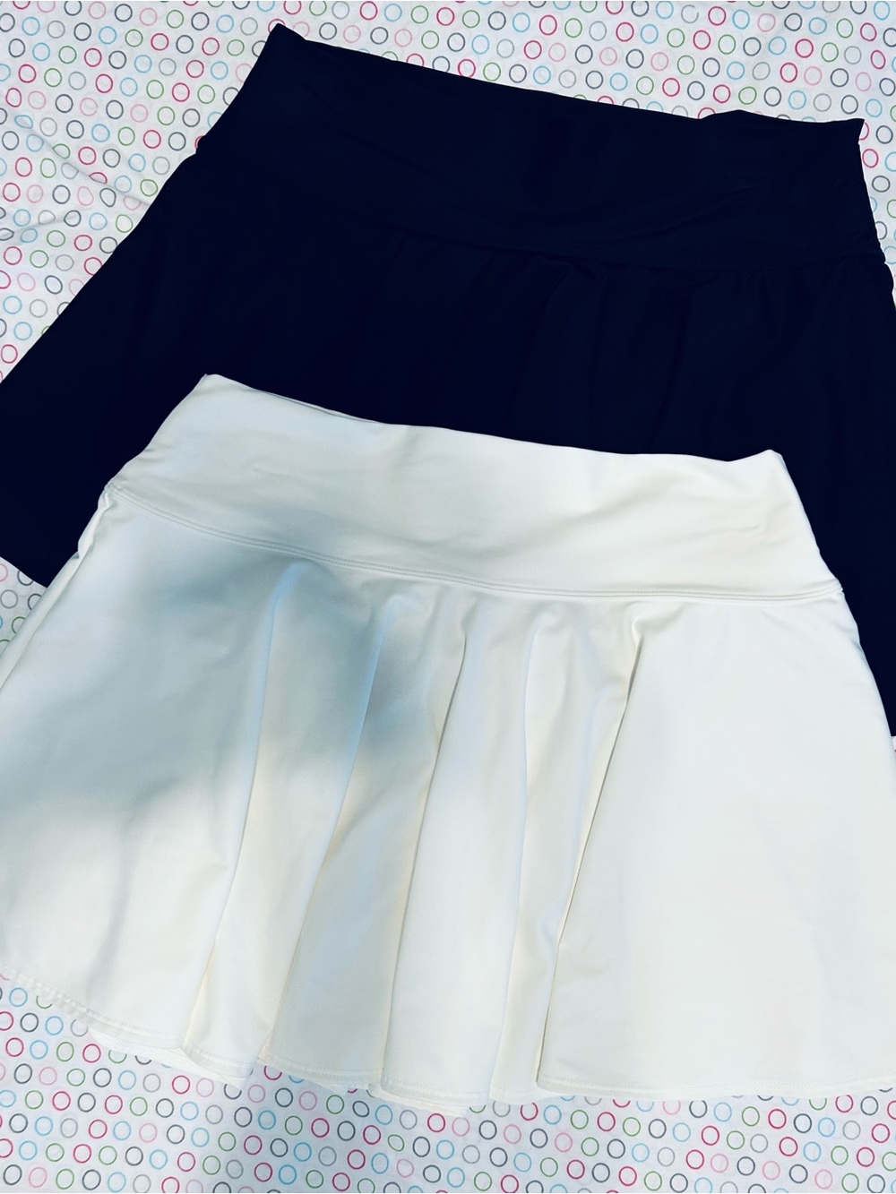 Pinspark Golf skorts (set of 2) one Black & one White Sz large